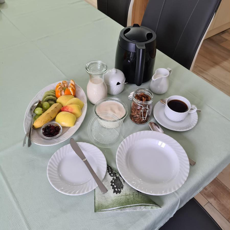 Gaestezimmer Treuen - Bed & Breakfast 外观 照片