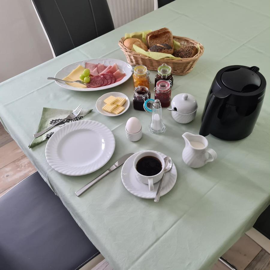 Gaestezimmer Treuen - Bed & Breakfast 外观 照片